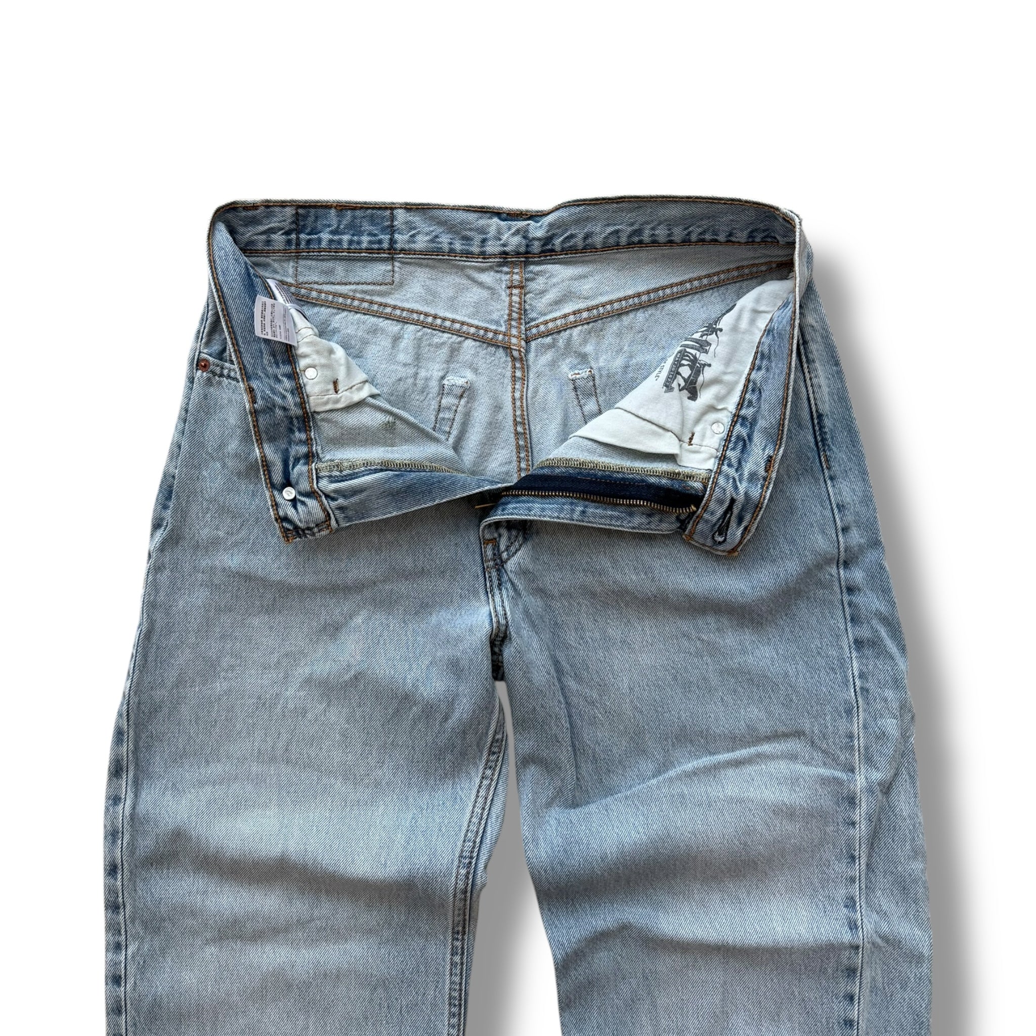 Levi’s Jeans (M-L)