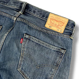 Levi’s Jeans (M-L)