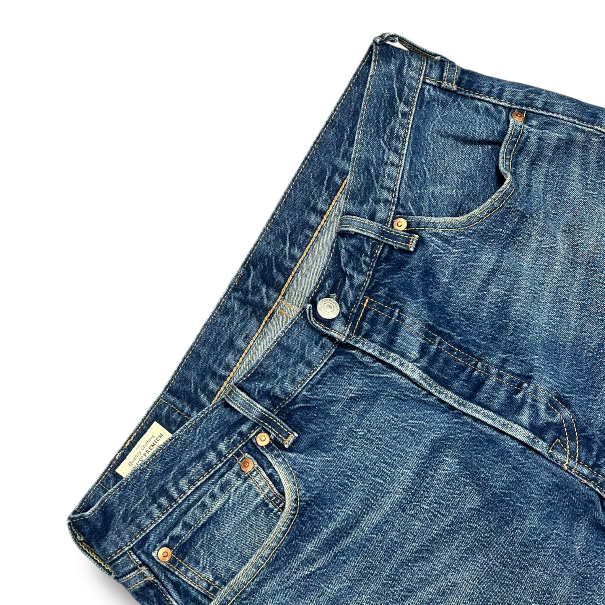 Levi’s Jeans (M-L)