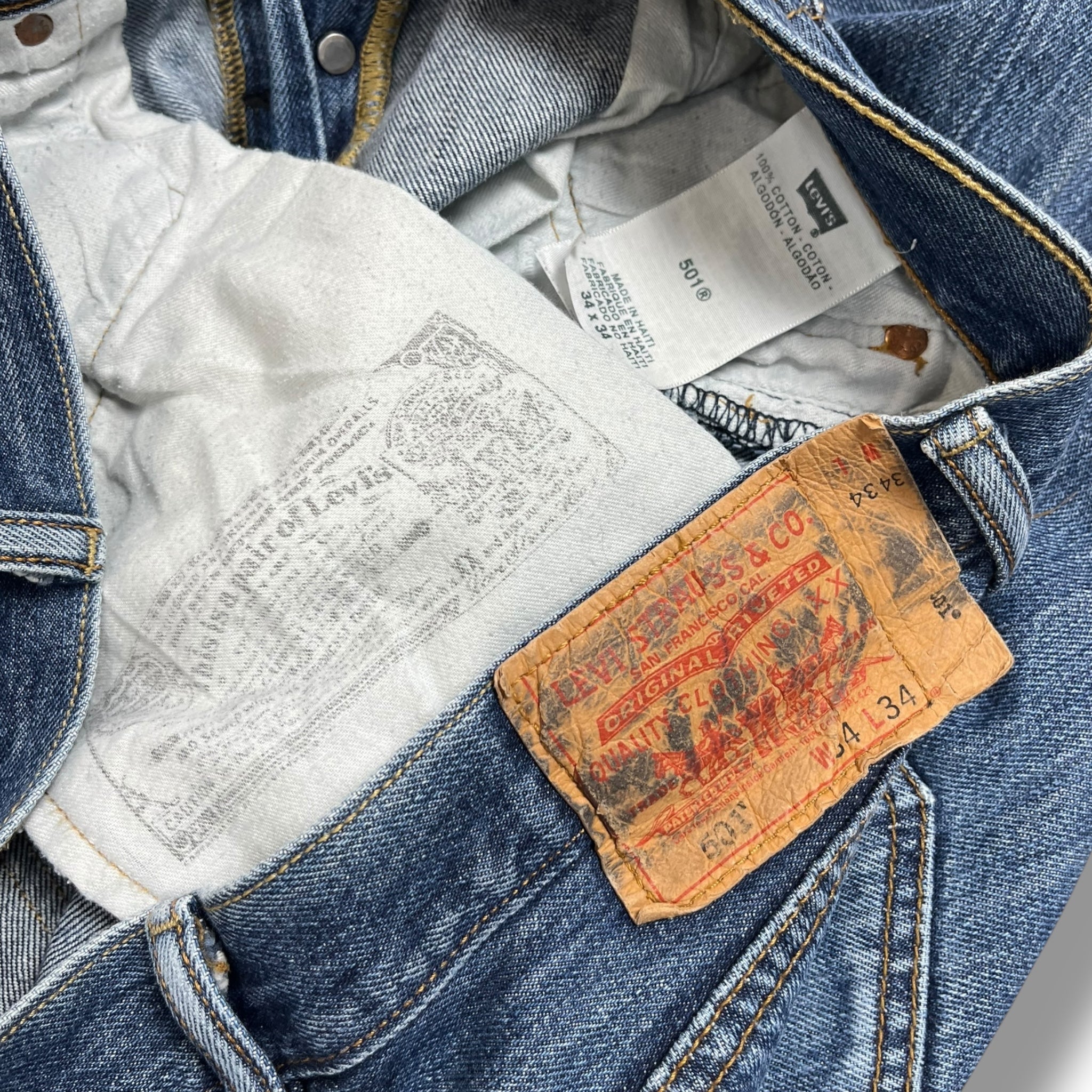 Levi’s Jeans (M)