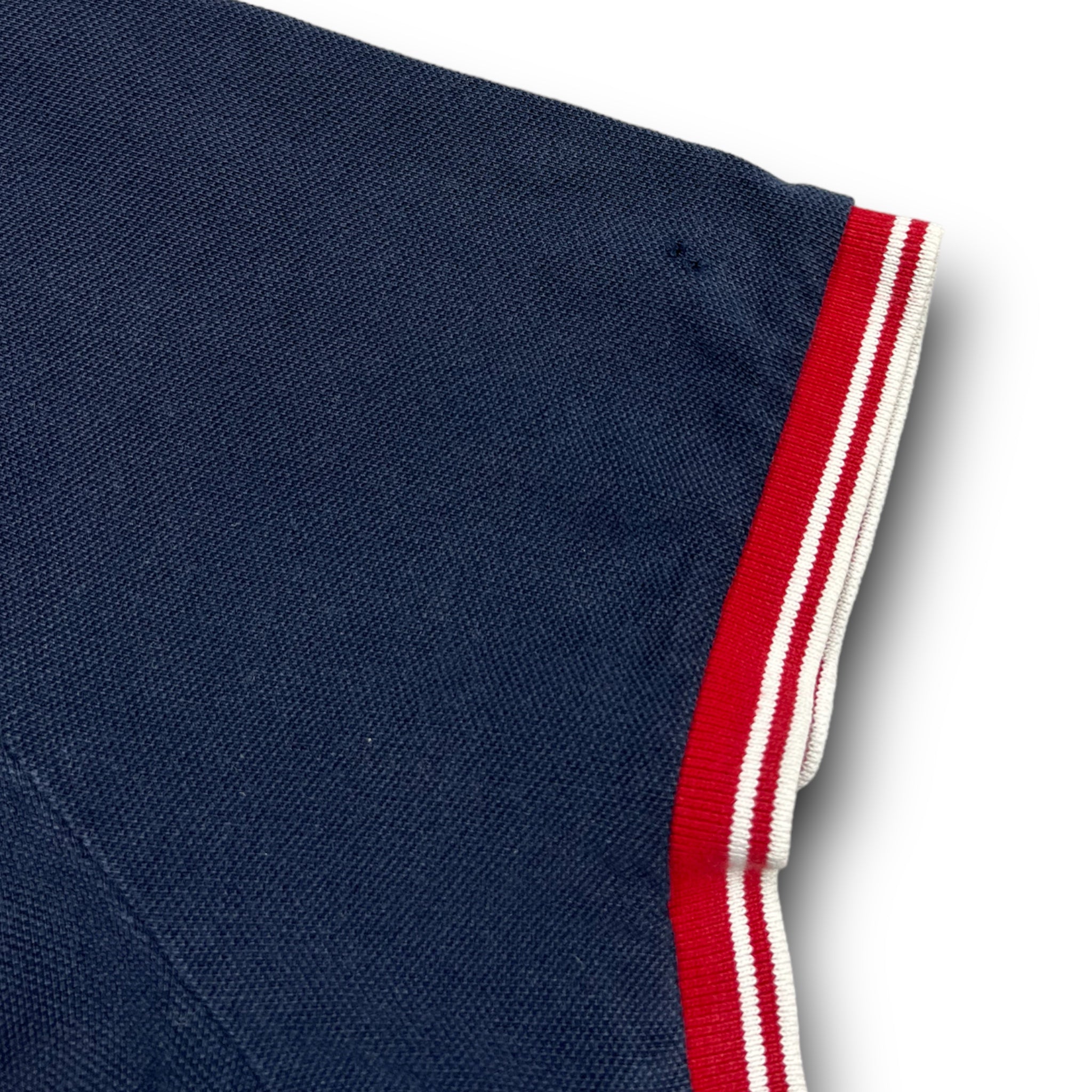 Ralph Lauren Polo (L)
