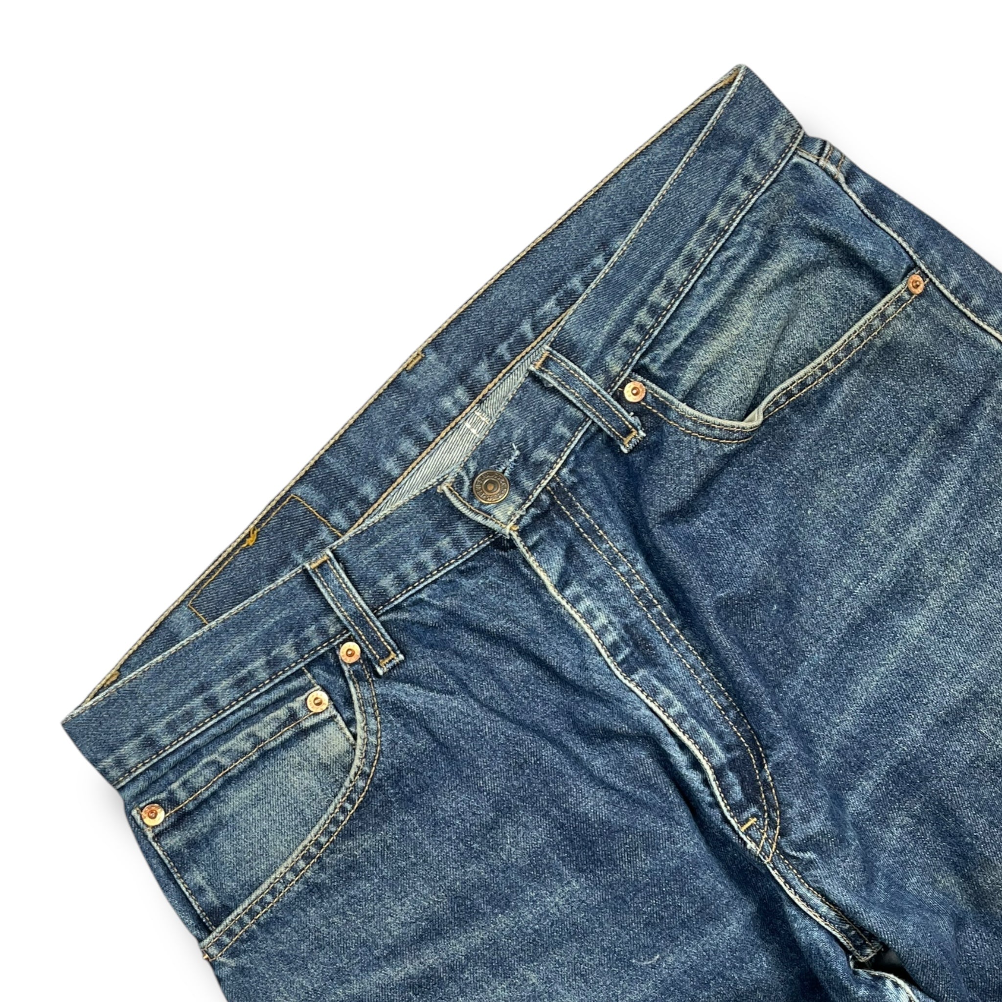 Levi’s Jeans (M-L)