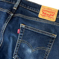 Levi’s Jeans (M-L)
